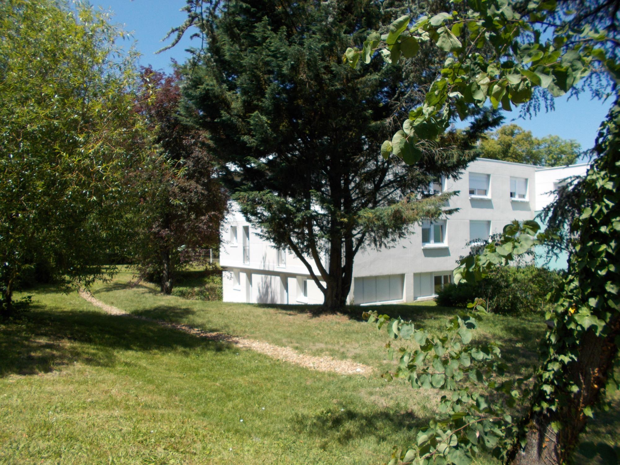 Residence Habitat Jeunes les Loges — 2/2