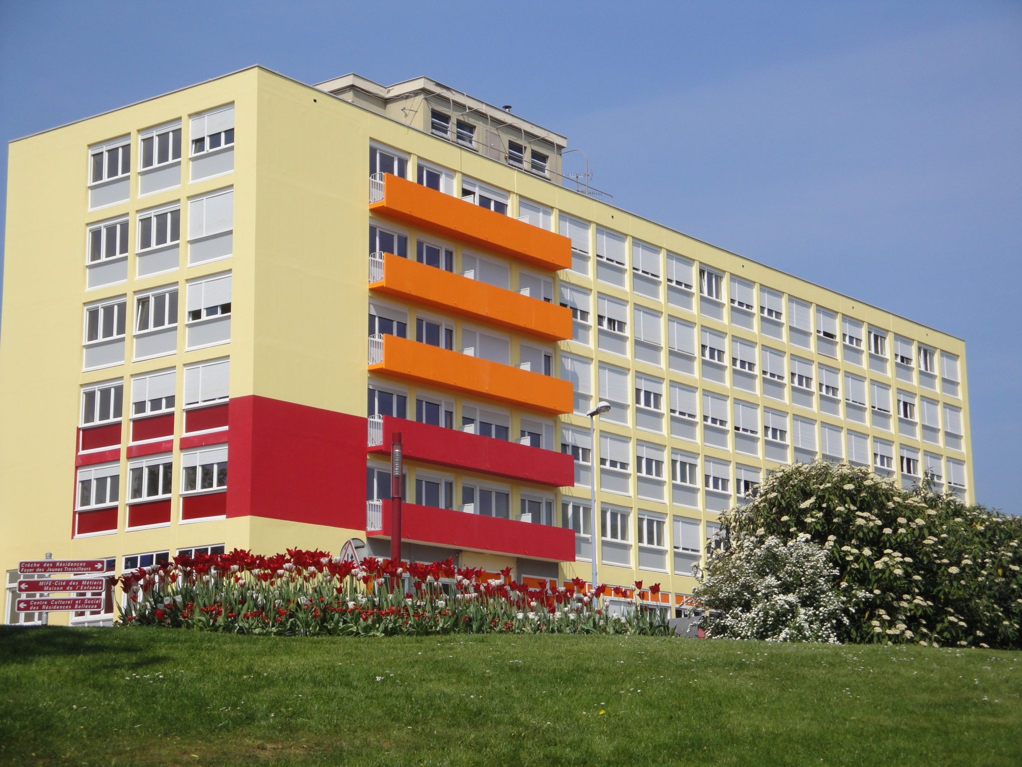 RESIDENCE MADRID FOYER DE JEUNE » Union Nationale pour l'Habitat des Jeunes